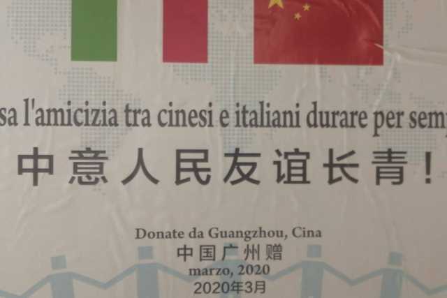 La citt� cinese di Guangzhou (Canton), dona a Bari a 100.000 mascherine
